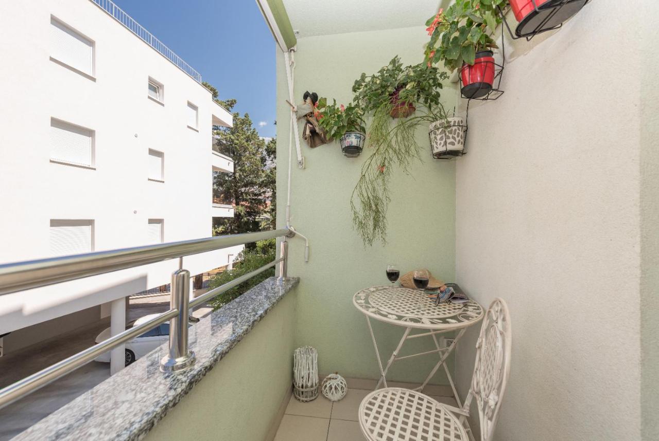 East Side Deluxe Suite Makarska Exterior photo