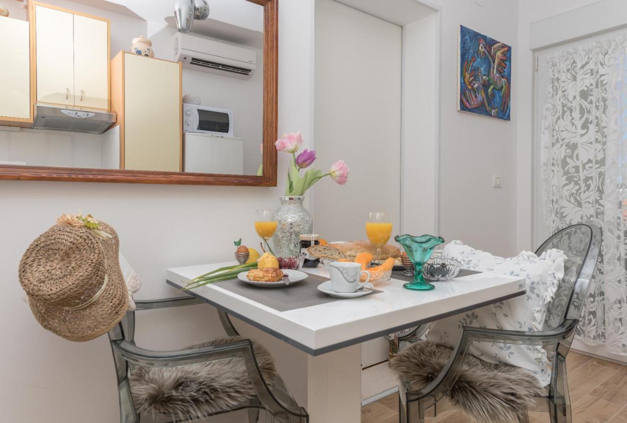 East Side Deluxe Suite Makarska Exterior photo