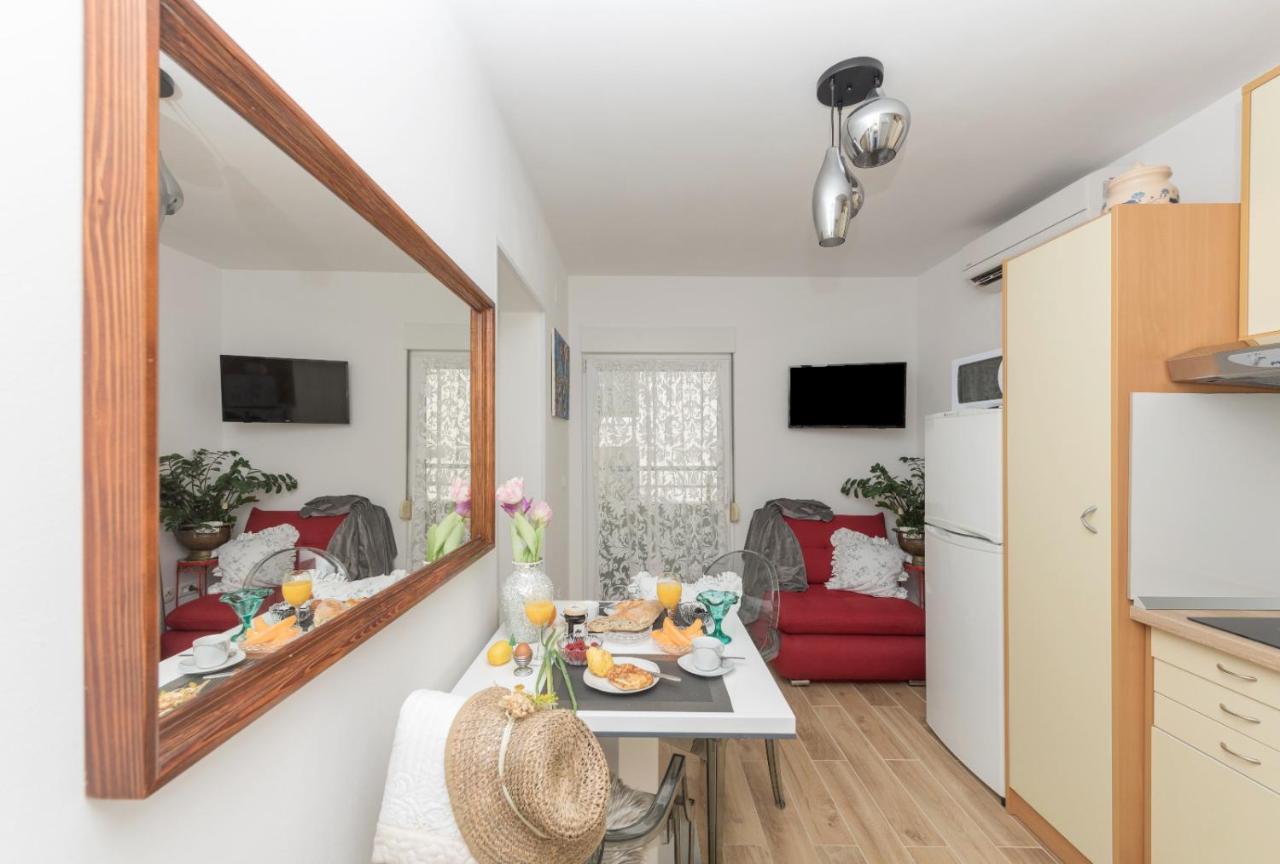 East Side Deluxe Suite Makarska Exterior photo